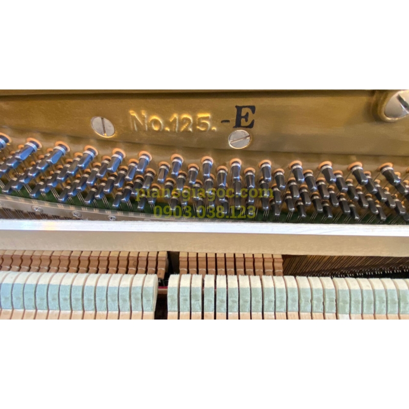 Piano Upright Diapason 125E