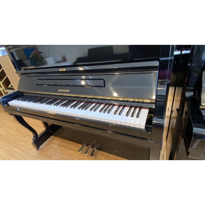 Piano Upright Diapason 125E